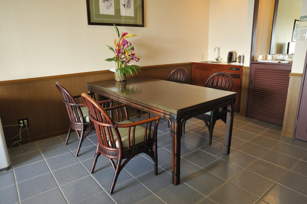 Exes Ishigaki Hotel Ishigaki  Bilik gambar